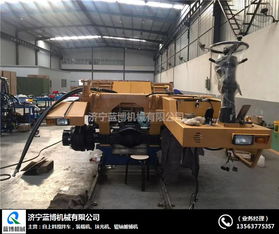 蓝博机械自上料小型搅拌运输车 工地操作的智能新定义